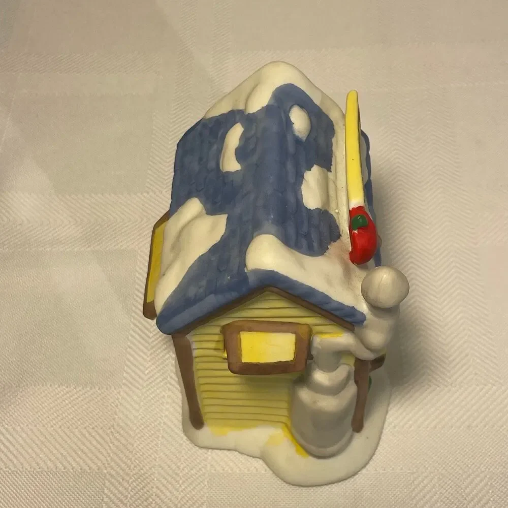 1990 NOMA Dickensville Porcelain Apple Stand #6114 Christmas Village Boxed